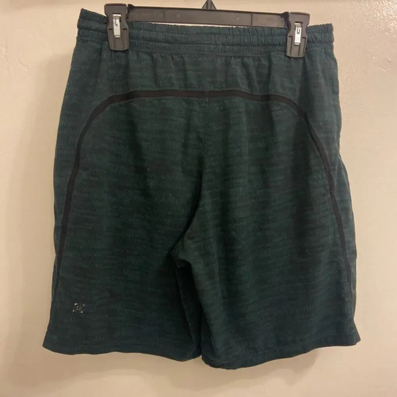 Lululemon Pace Breaker Short Linerless Dark Emerald Black Size Medium - Picture 2 of 7
